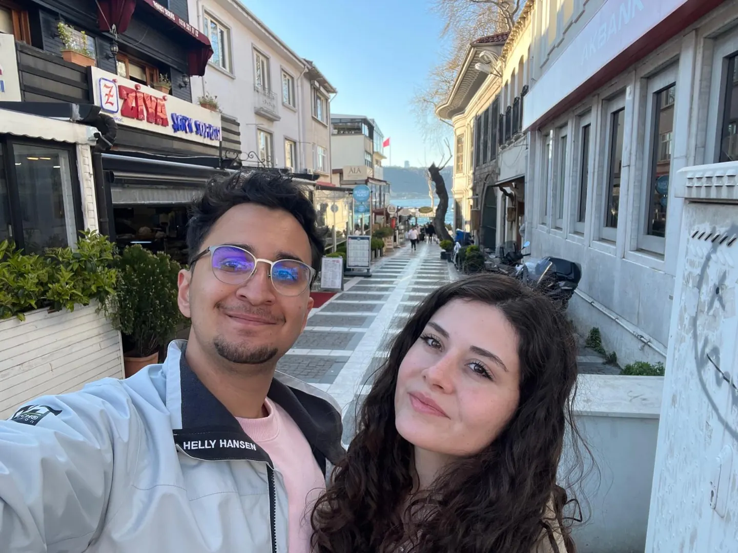 İstanbul sokaklarında birlikte